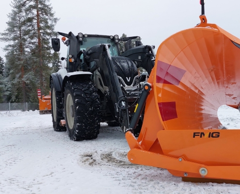FMG snow plough AAE